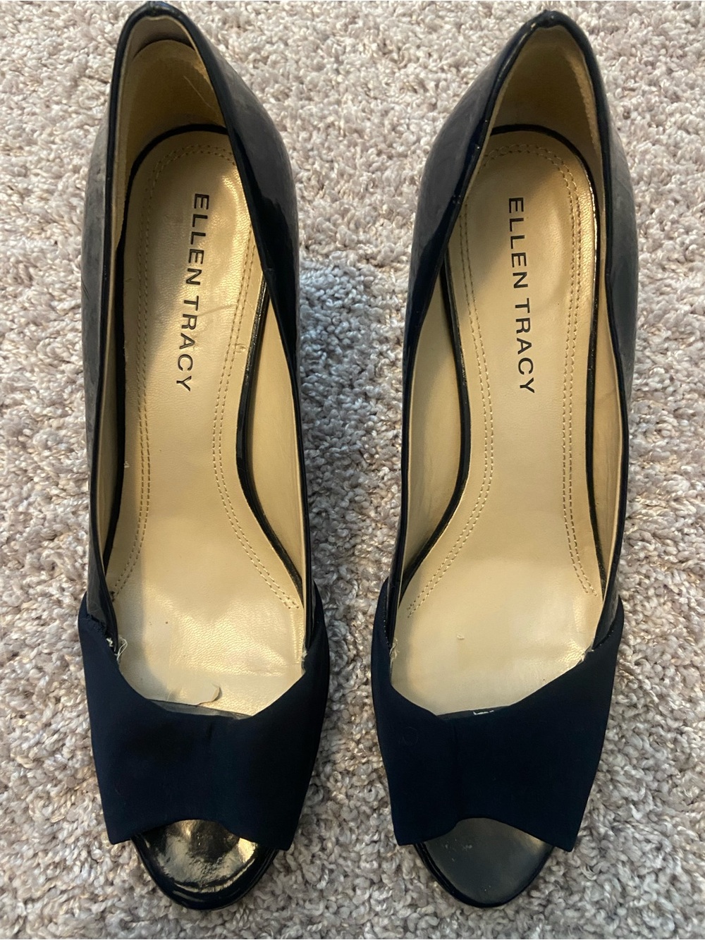 Ellen Tracy Black Patent Peep Toe Bow Heels Size 8.5